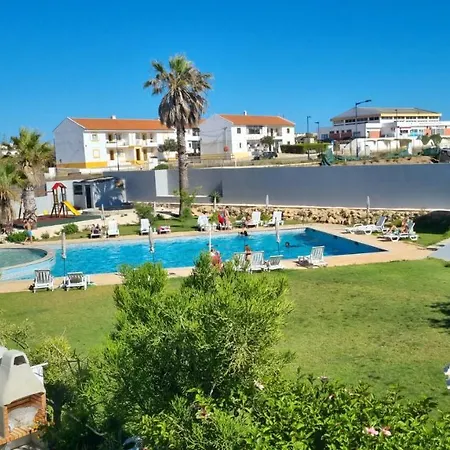 Enjoy Pool, And At Only 3 Minutes From Mareta's * Sagres